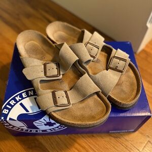 Birkenstock Arizona Men’s Sandal - Taupe Suede Size 42